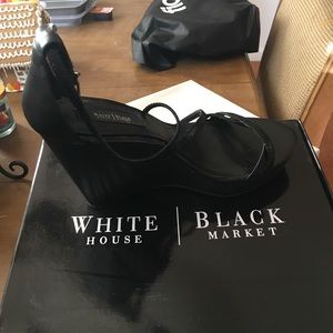 Black wedge heels